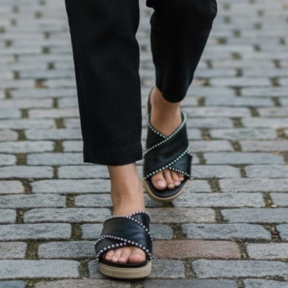 Zara Slippers Mules Clogs Slip On Embellished - Picture 1 of 8